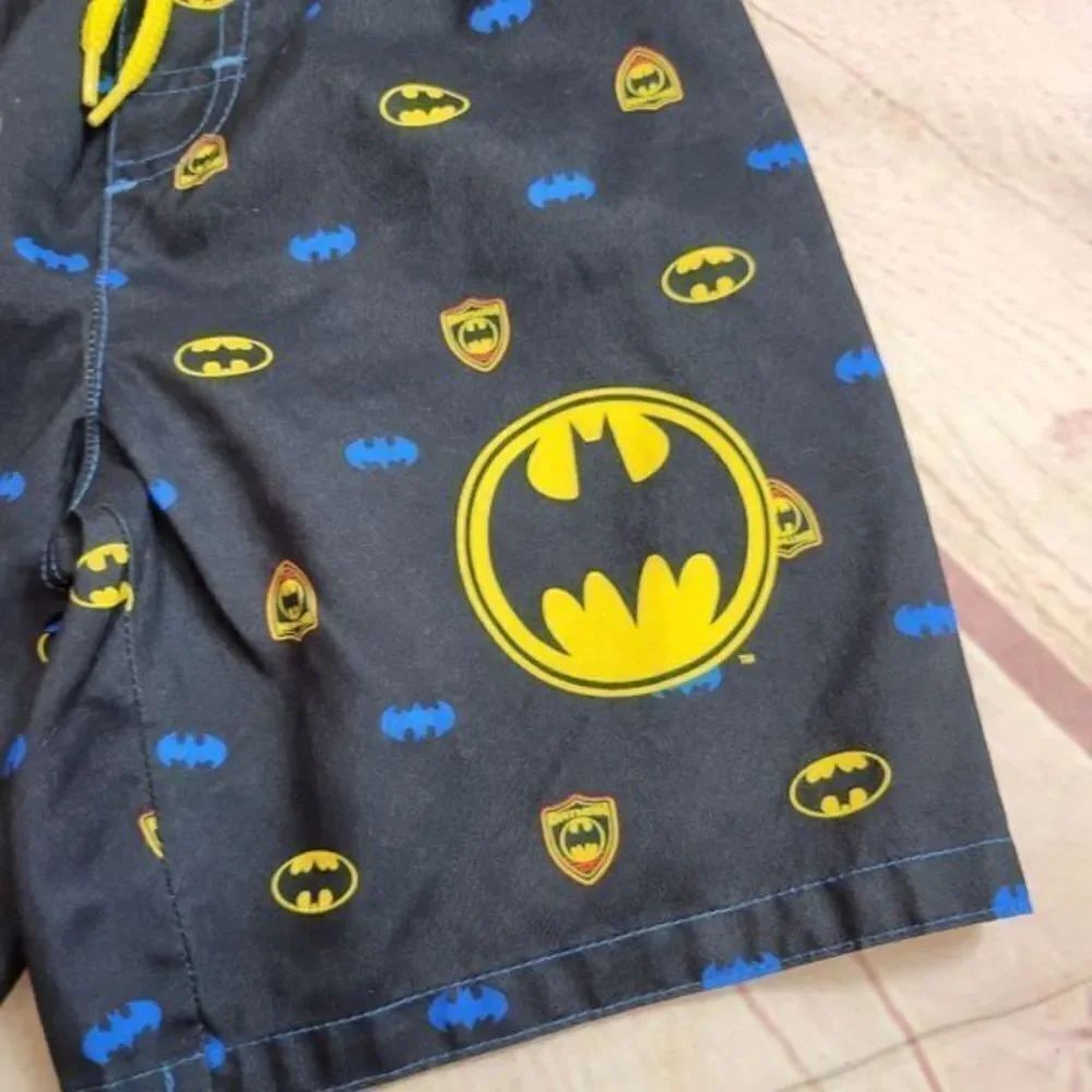 Batman swim trunks 5T - Picture 3 of 4